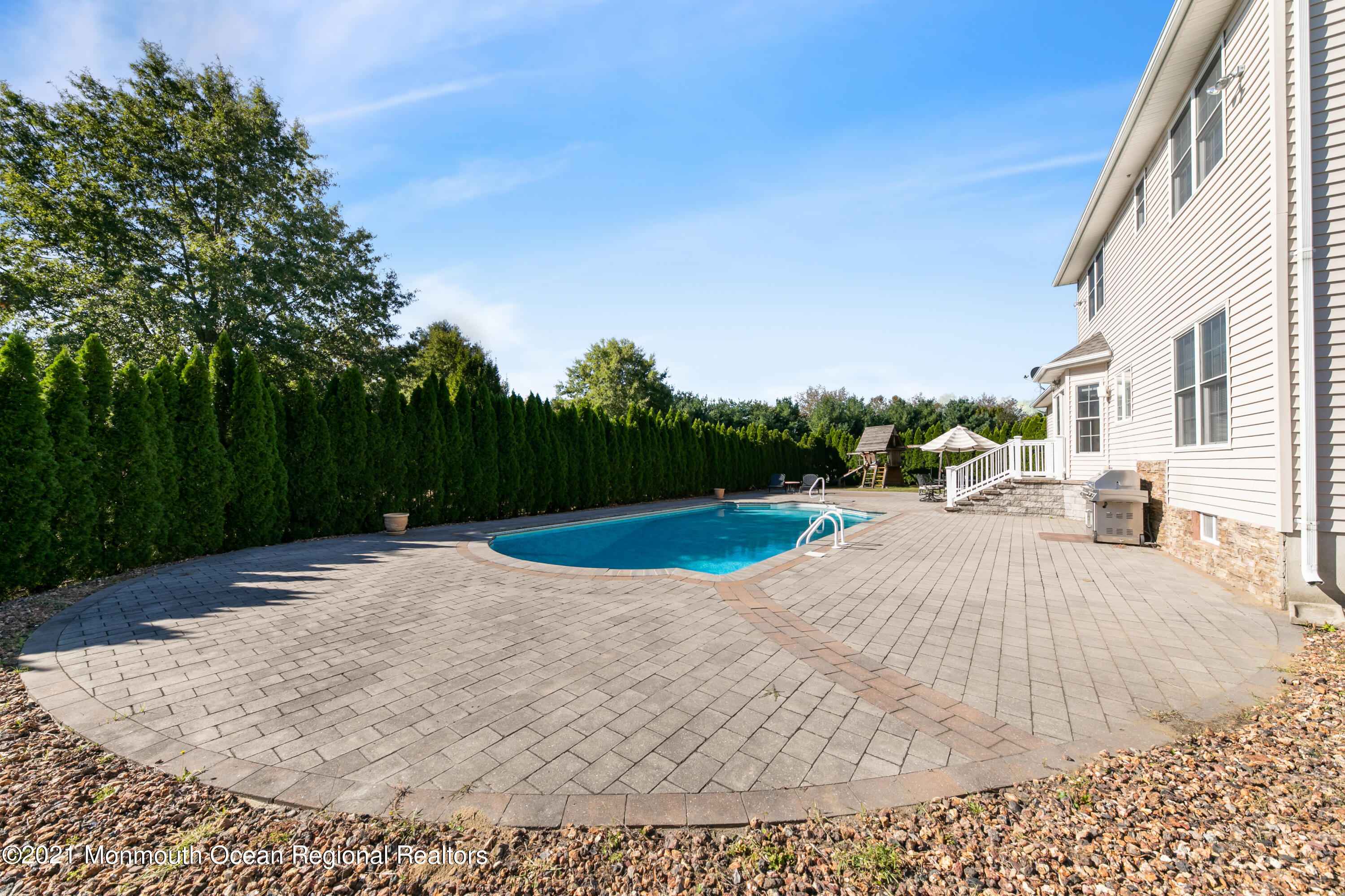 10 Lernard Road Manalapan, NJ 07726 - Photo 30 of 33 10LernardRd-pool1