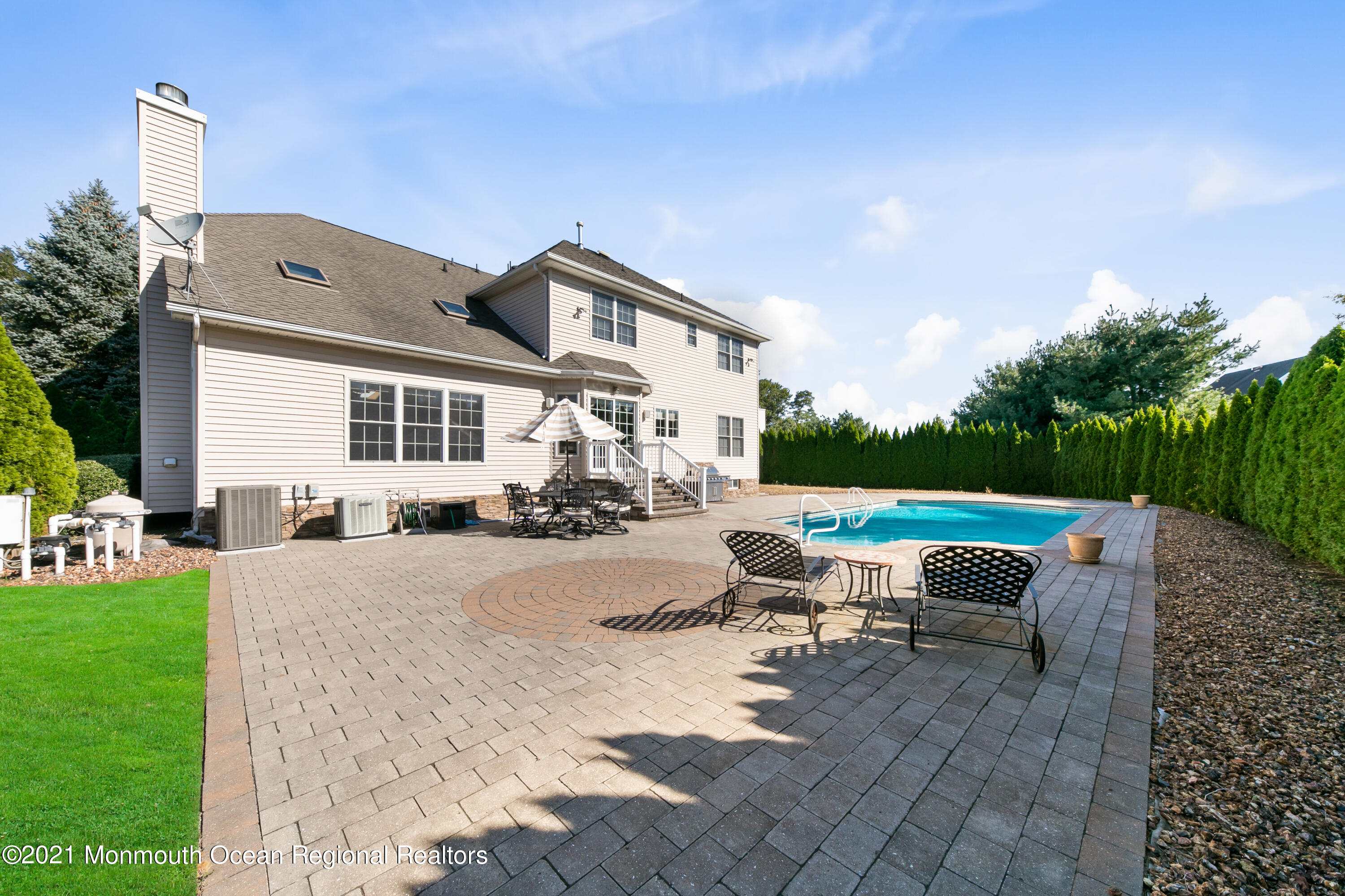 10 Lernard Road Manalapan, NJ 07726 - Photo 33 of 33 10LernardRd-yard full