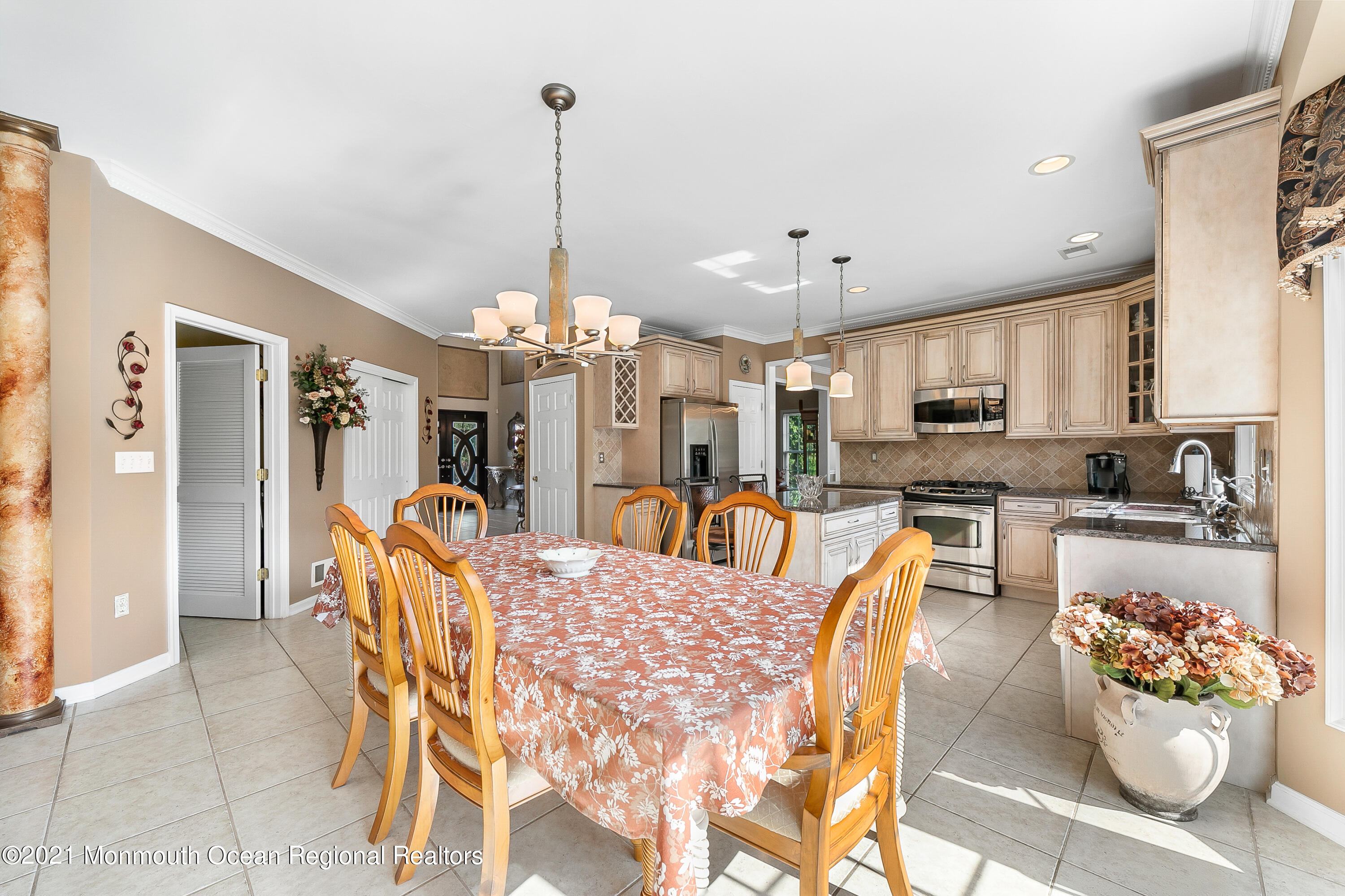 10 Lernard Road Manalapan, NJ 07726 - Photo 6 of 33 10LernardRd-Kitchen