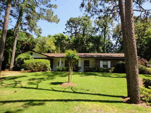 $1,500 | 304 Patlynn Drive, Fairhope, AL 36532