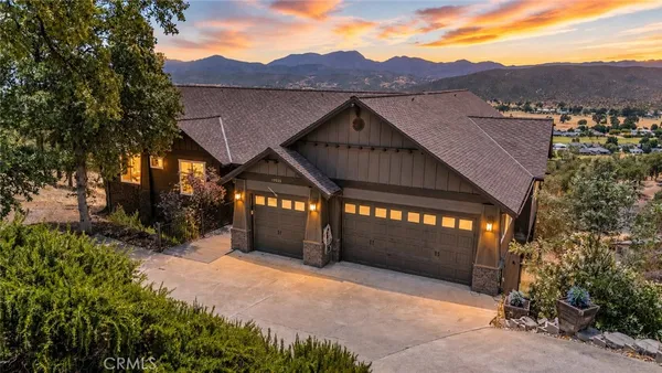 $649,900 | 17535 Meadow View Drive, Hidden Valley Lake, CA 95467