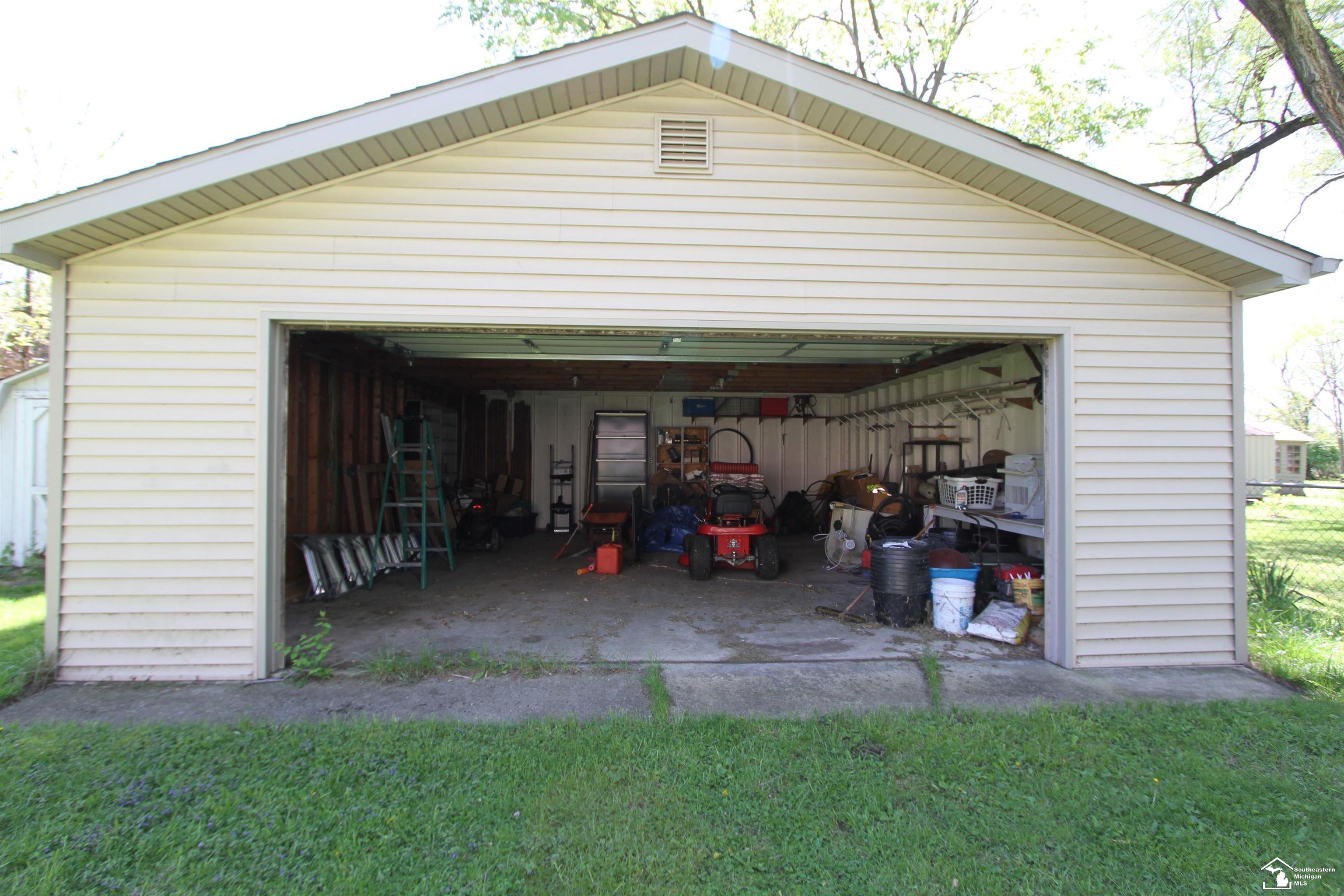 15486 Dayton Road Monroe, MI 48161 - Photo 24 of 27 50174171-76c370f1-7b1b-487c-b35a-0fd9b7b7c7a0.JPG