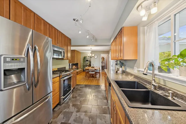 $479,000 | 31 East Washington Boulevard, Lombard, IL 60148