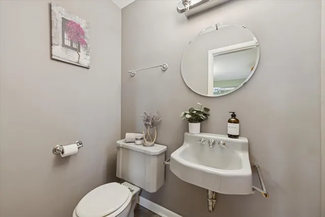 $479,000 | 31 East Washington Boulevard, Lombard, IL 60148