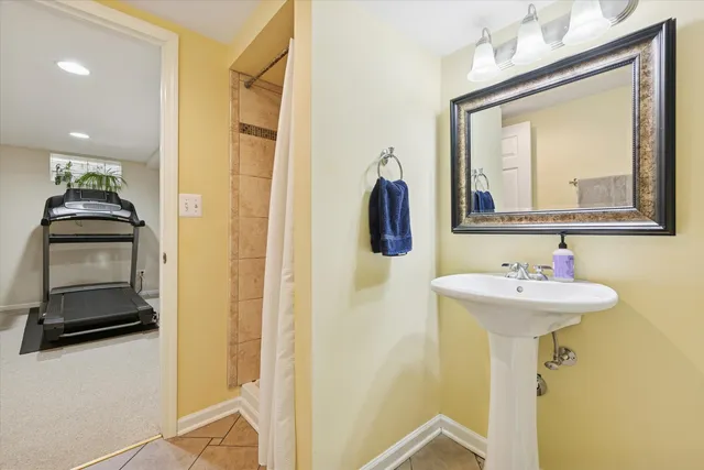 $479,000 | 31 East Washington Boulevard, Lombard, IL 60148