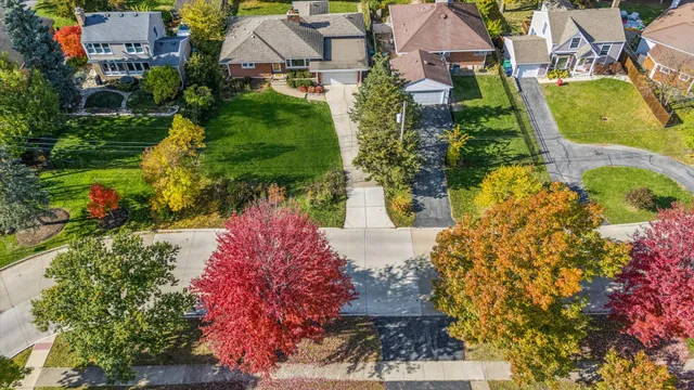 $479,000 | 31 East Washington Boulevard, Lombard, IL 60148