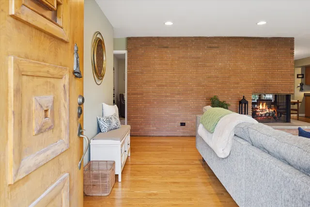 $479,000 | 31 East Washington Boulevard, Lombard, IL 60148