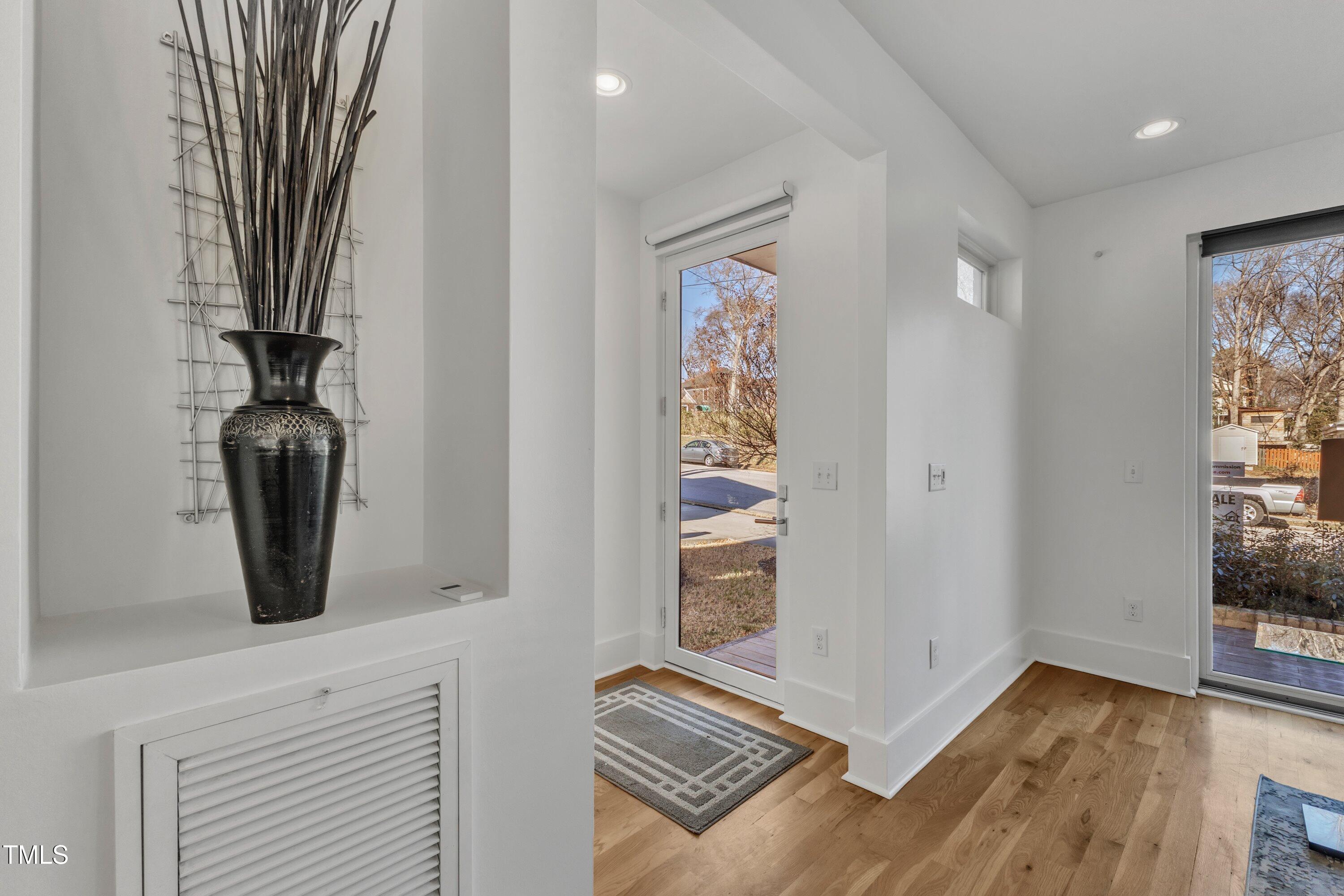 079-524 E Edenton-1