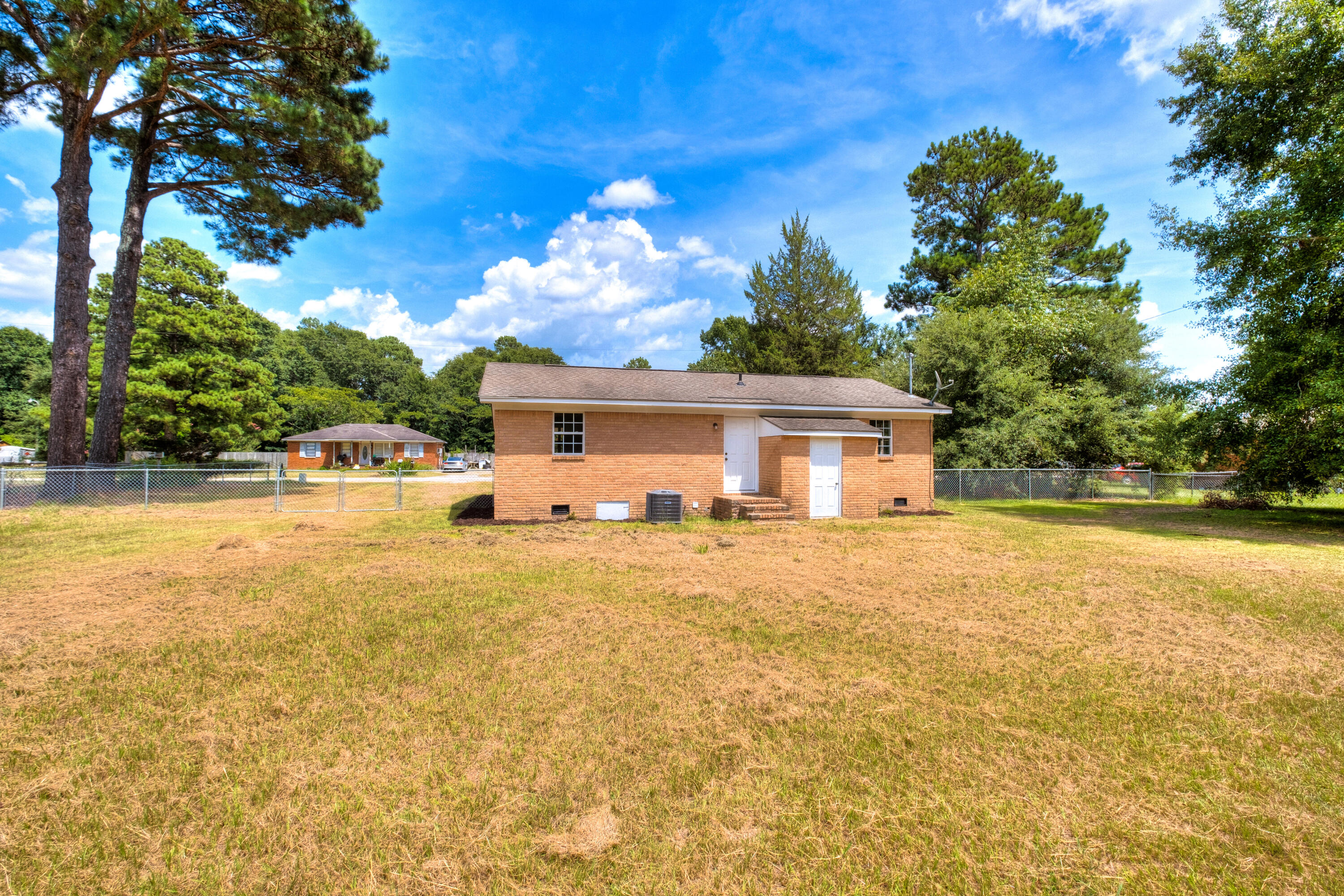 3640 Lindella Road Sumter, SC 29154 - Photo 5 of 23 04