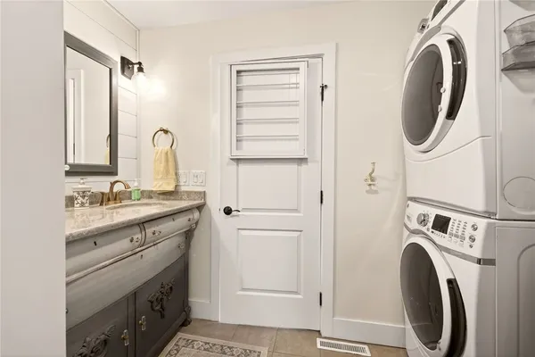 $219,900 | 6958-7 Embury Street, Castile, NY 14549