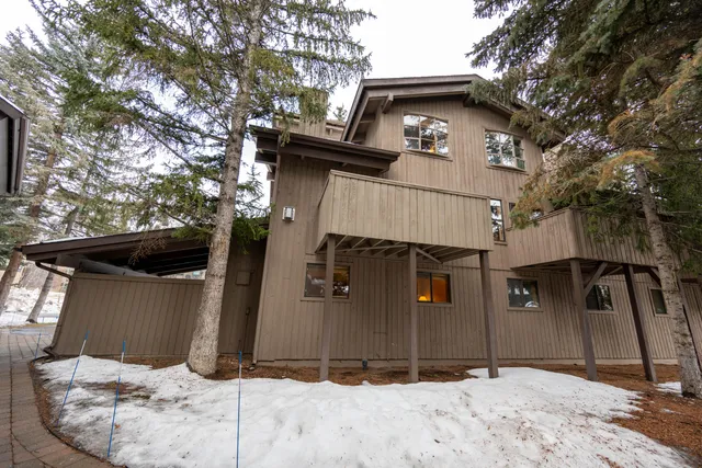 $925,000 | 218 Skiway Drive, Unit 3, Ketchum, ID 83340