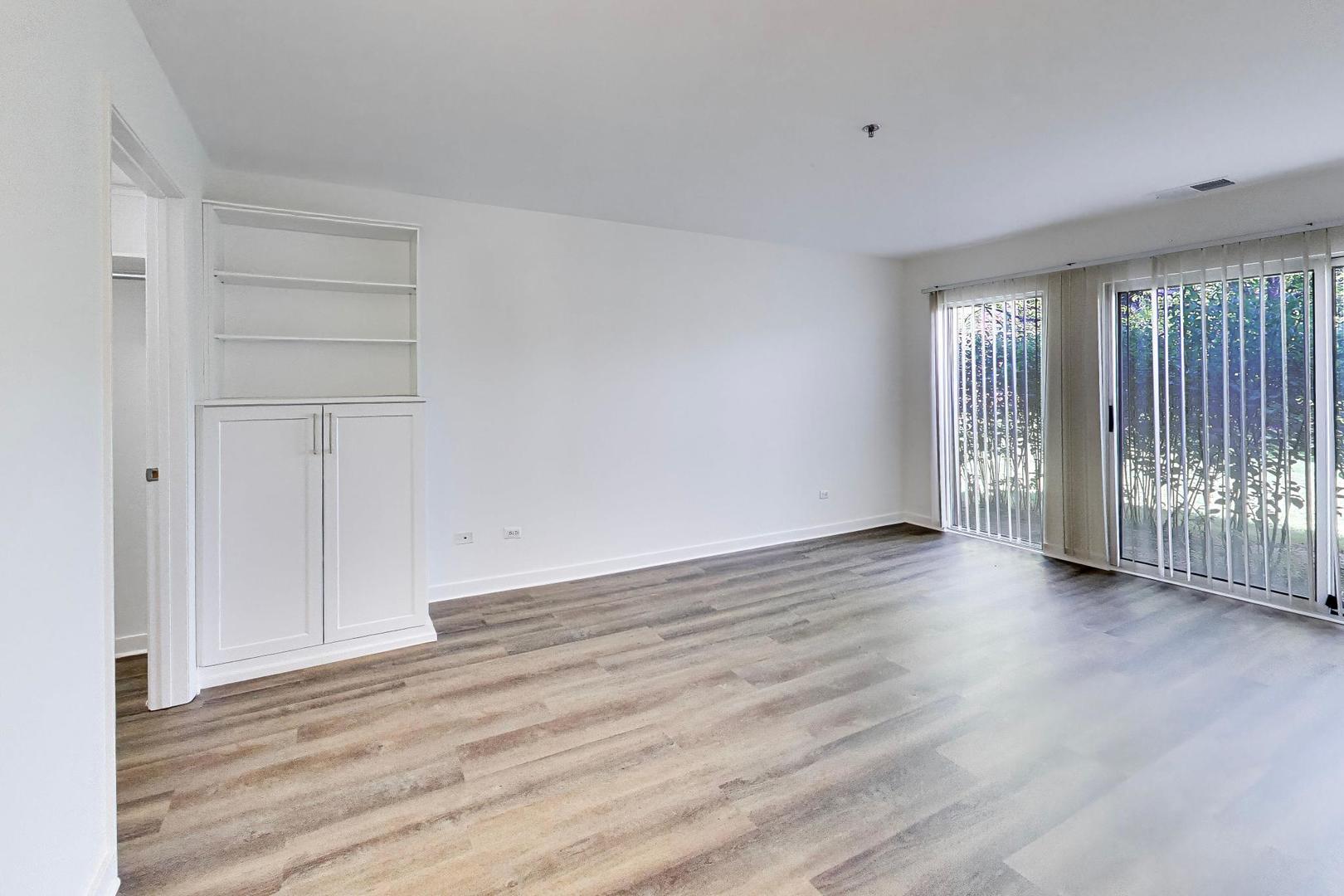 402 Kelburn Road, Unit 126 Deerfield, IL 60015 - Photo 10 of 24