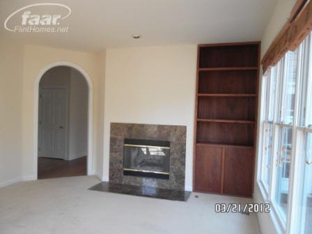 5664 Cullen Road Fenton, MI 48430 - Photo 11 of 23 20261317-10.JPG