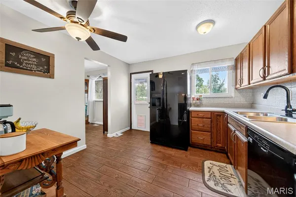 $265,000 | 8 Creekwood Drive, St. Peters, MO 63376