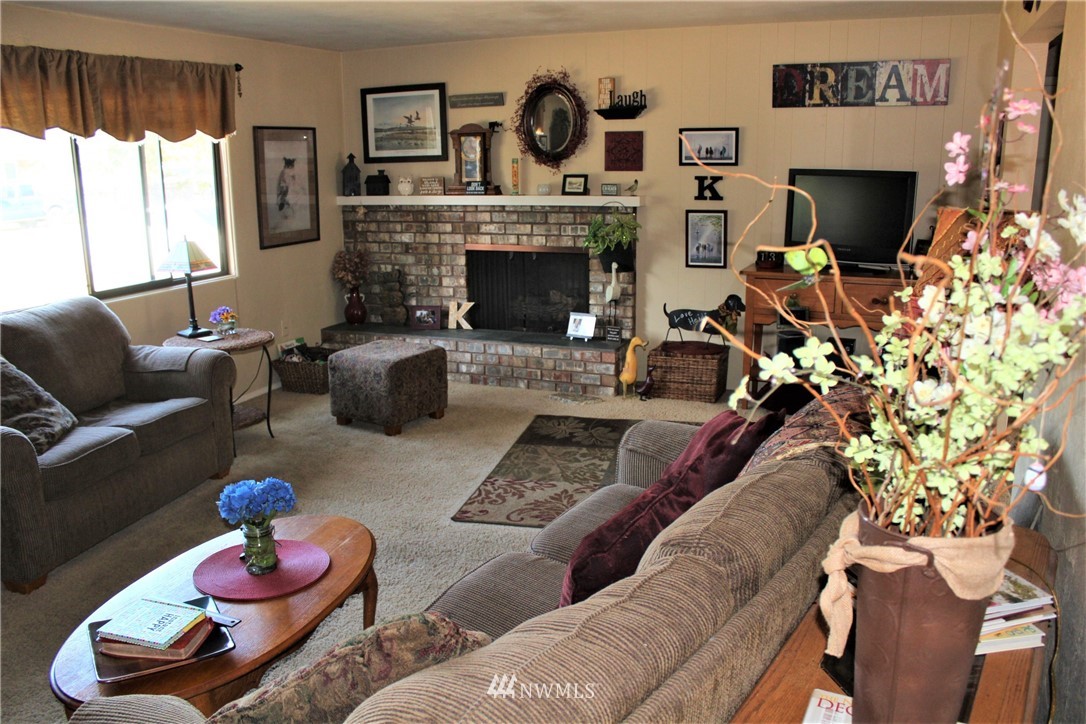 22396 Suenic Road Sedro-Woolley, WA 98284 - Photo 9 of 20 Gallery Image 9