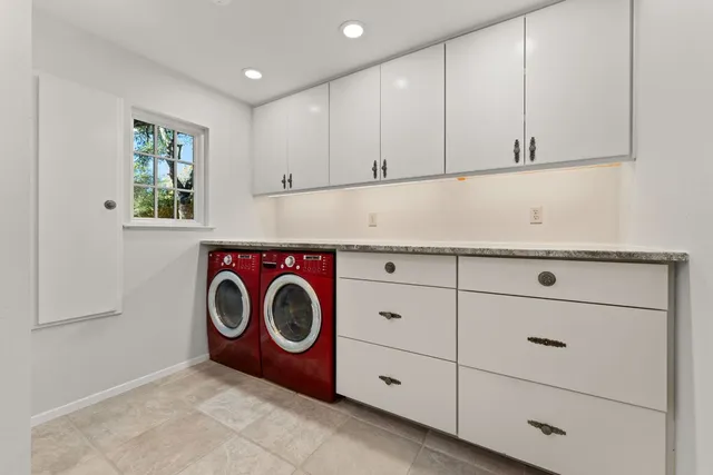 $799,000 | 9109 Balcones Club Drive, Austin, TX 78750