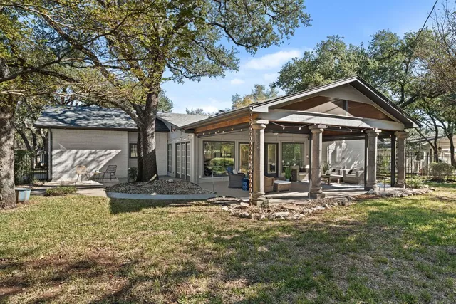 $799,000 | 9109 Balcones Club Drive, Austin, TX 78750