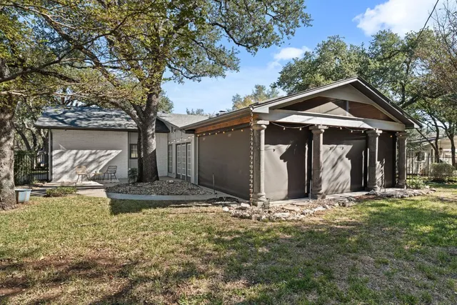 $799,000 | 9109 Balcones Club Drive, Austin, TX 78750