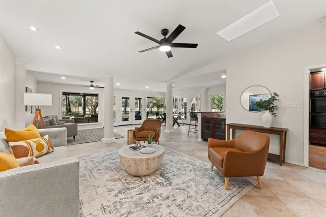 $799,000 | 9109 Balcones Club Drive, Austin, TX 78750