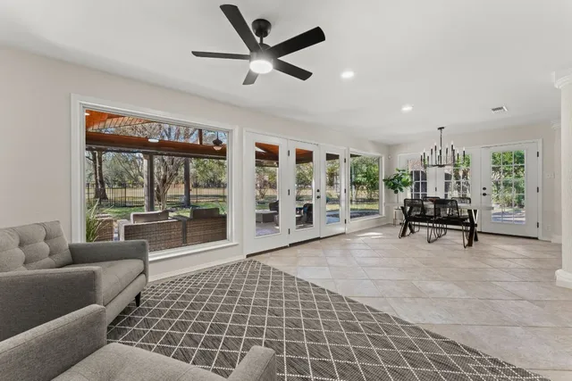 $799,000 | 9109 Balcones Club Drive, Austin, TX 78750