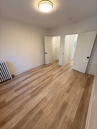 $2,995 | 6254 North Whipple Street, Unit 1, Chicago, IL 60659