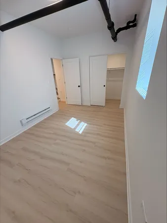 $2,995 | 6254 North Whipple Street, Unit 1, Chicago, IL 60659