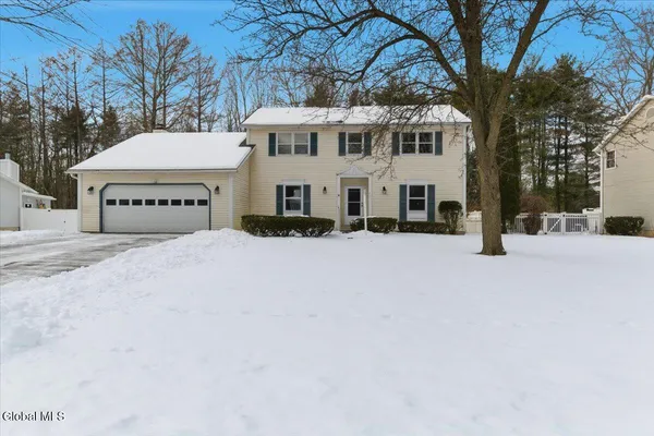 $435,000 | 36 Dunwoodie Road, Bethlehem, NY 12077