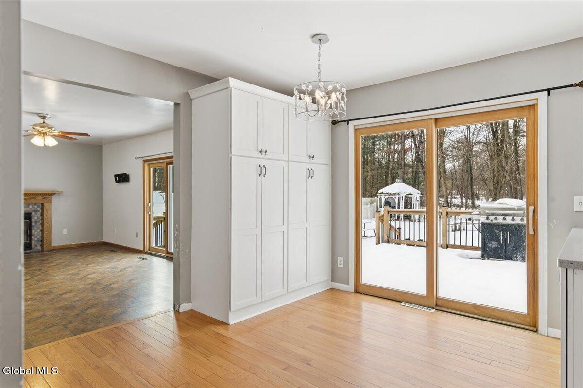 36 Dunwoodie Road Bethlehem, NY 12077 - Photo 8 of 26 09-FJD_7720