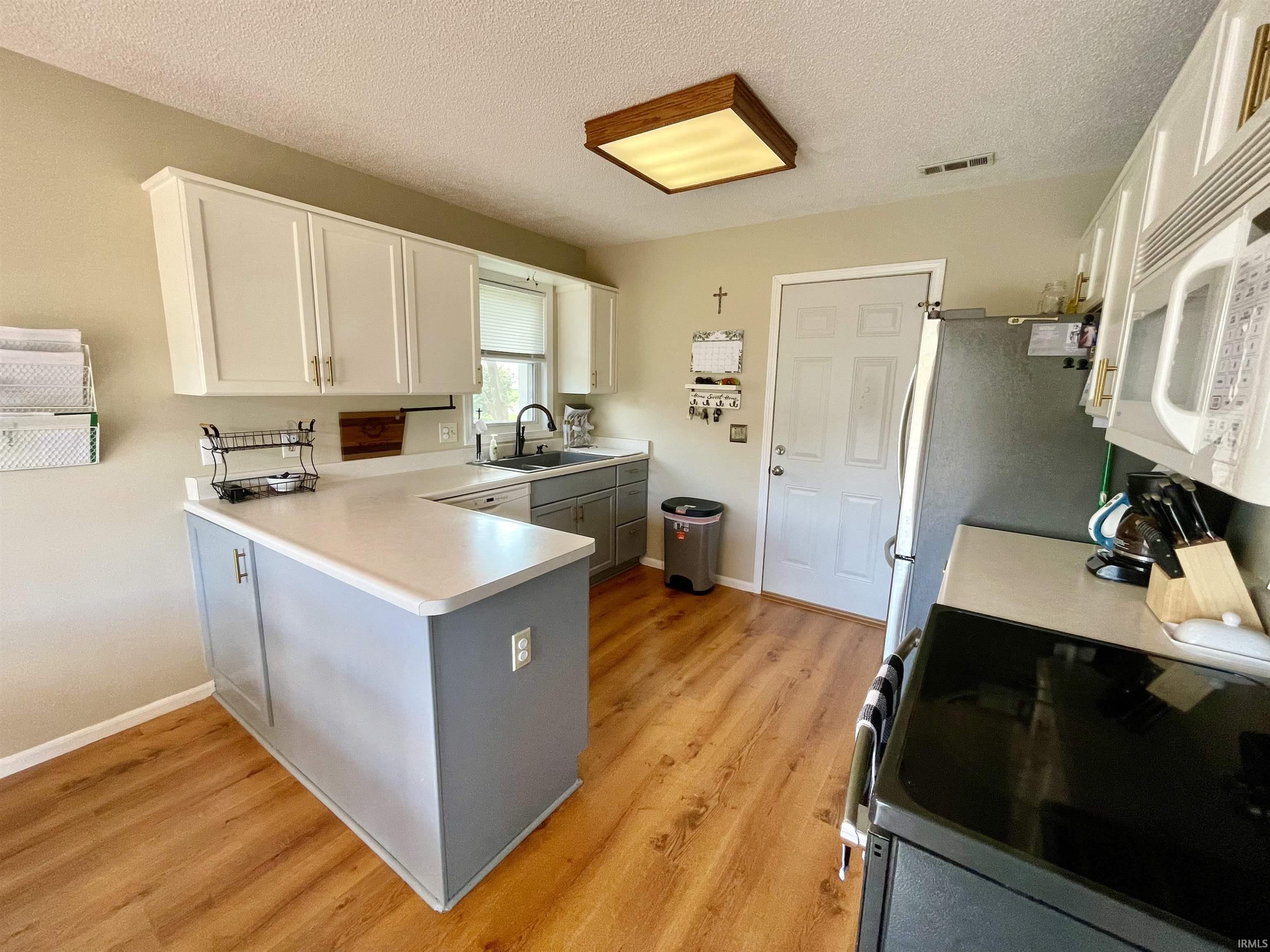 6342 Shell Drive Fort Wayne, IN 46835 - Photo 10 of 24 Gallery Image 10