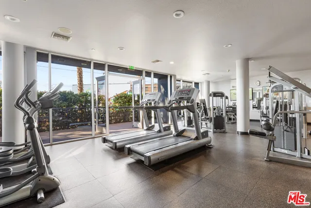 a view of entryway and hall