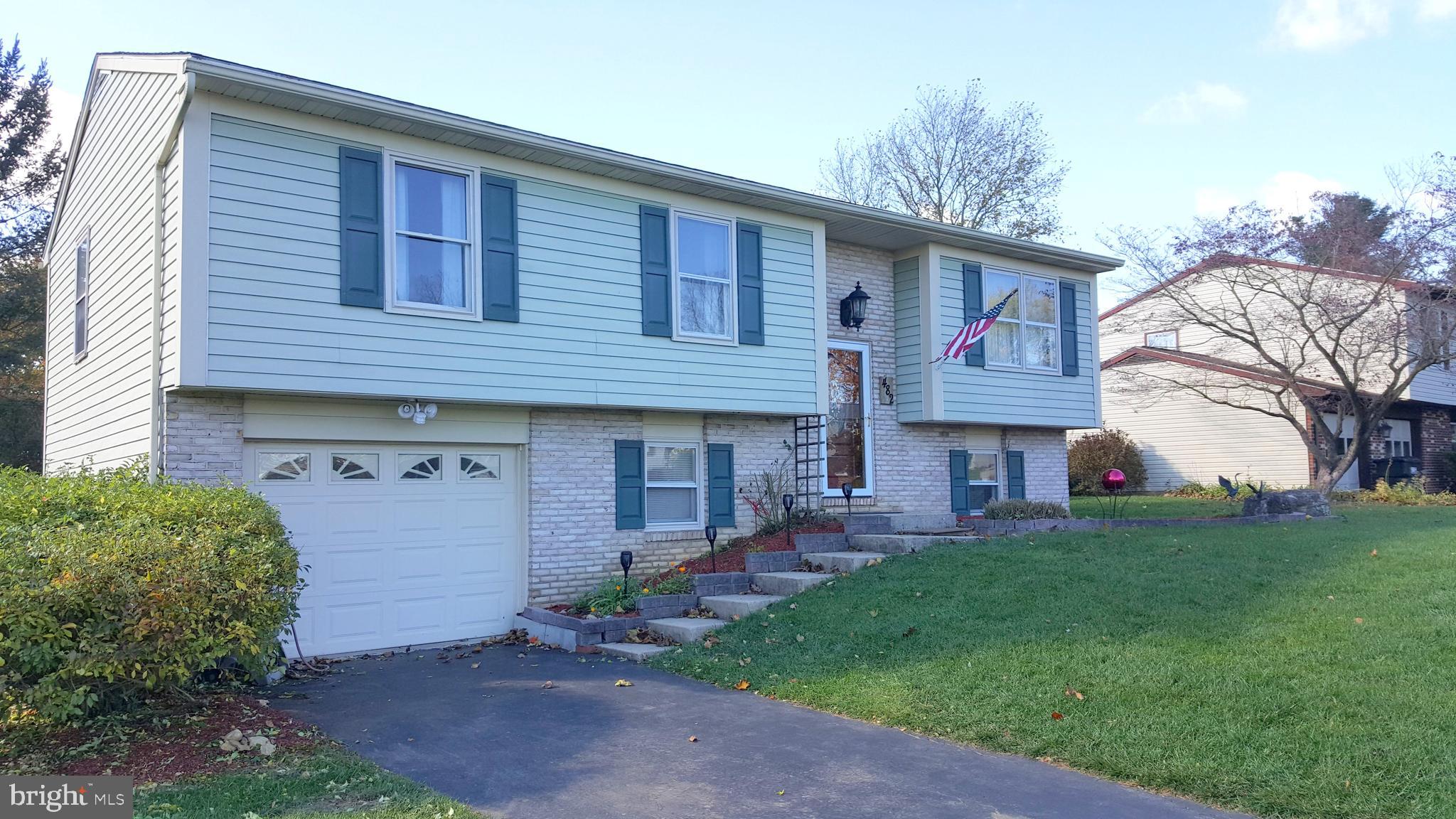 482 Amesbury Road Lancaster, PA 17601 - Photo 1 of 40