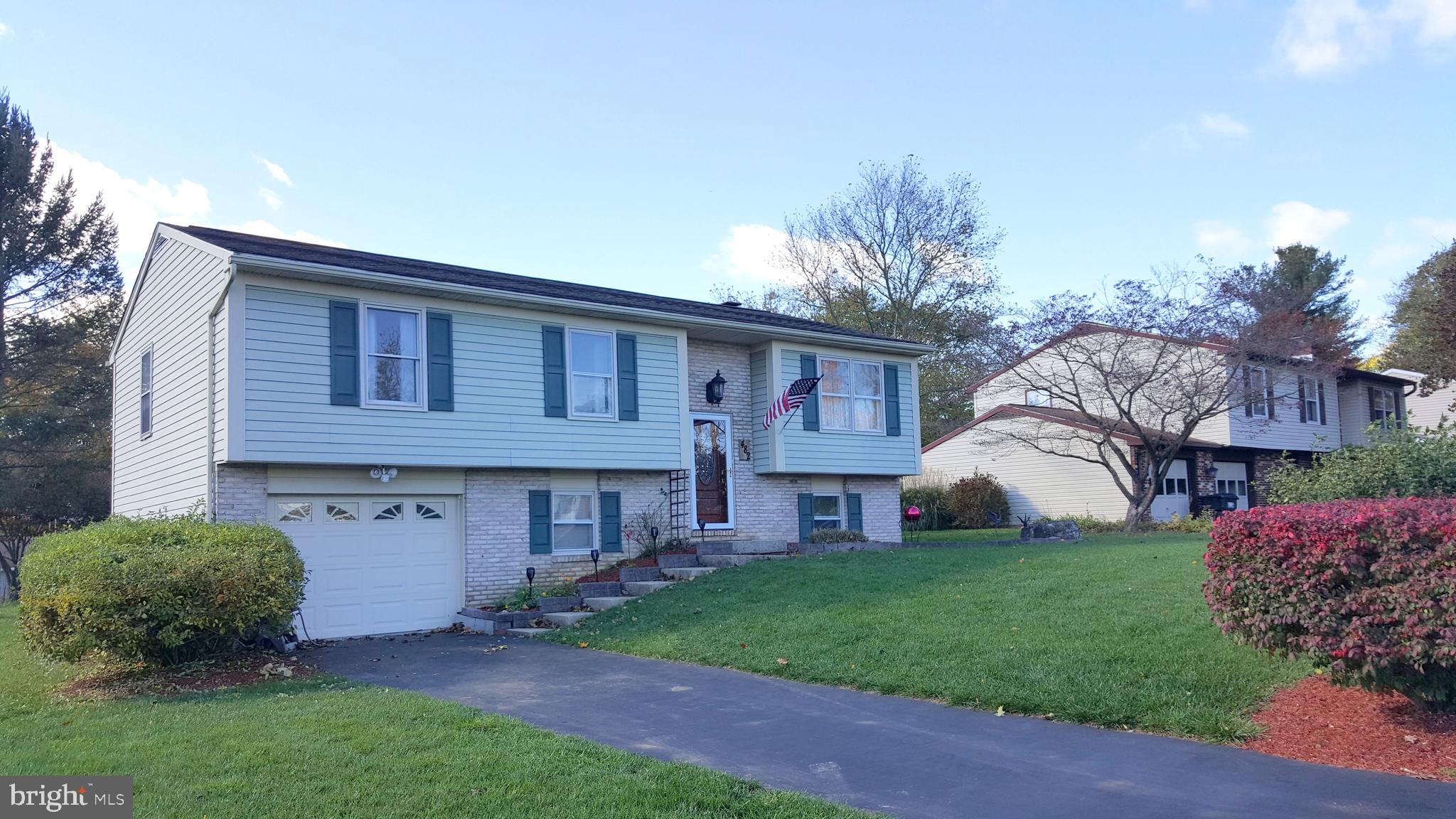 482 Amesbury Road Lancaster, PA 17601 - Photo 3 of 40