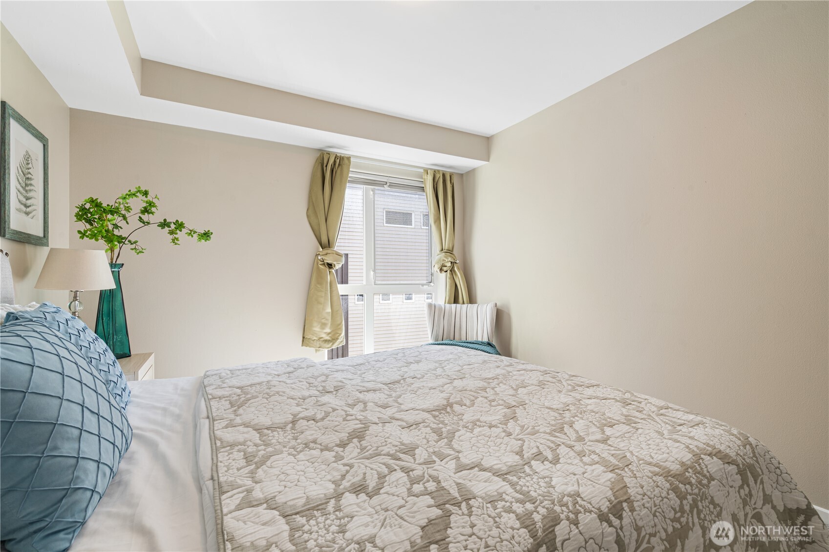 4020 Aurora Avenue North, Unit 302 Seattle, WA 98103 - Photo 14 of 25