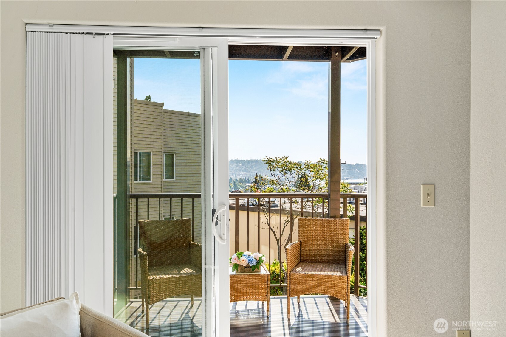 4020 Aurora Avenue North, Unit 302 Seattle, WA 98103 - Photo 18 of 25