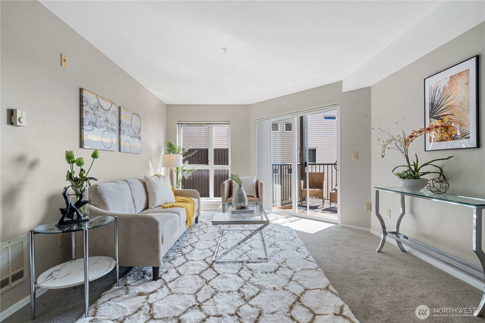 4020 Aurora Avenue North, Unit 302 Seattle, WA 98103 - Photo 3 of 25