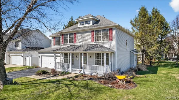 $477,400 | 6521 White Oak Way, Hamburg, NY 14085