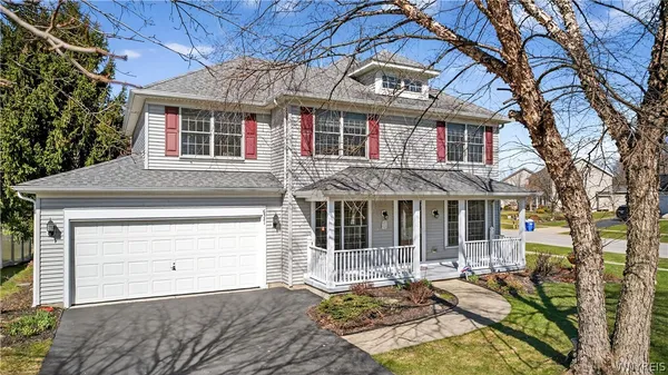 $477,400 | 6521 White Oak Way, Hamburg, NY 14085