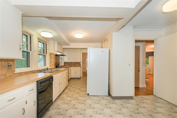 21 Follen Road Lexington, MA 02421 - Photo 5 of 19 a large kitchen with a stove a refrigerator and a sink