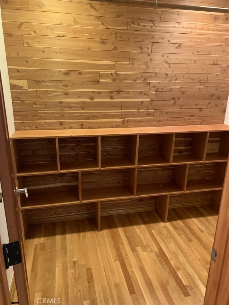 1718 Cleveland Road Glendale, CA 91202 - Photo 35 of 44 a view of walk in closet