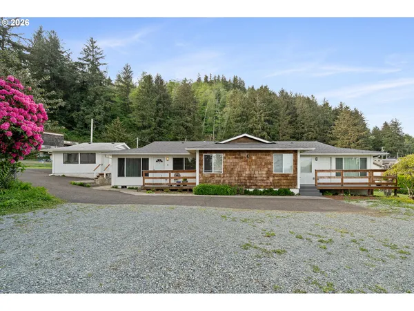 $525,000 | 1109 Acacia Avenue, Garibaldi, OR 97118