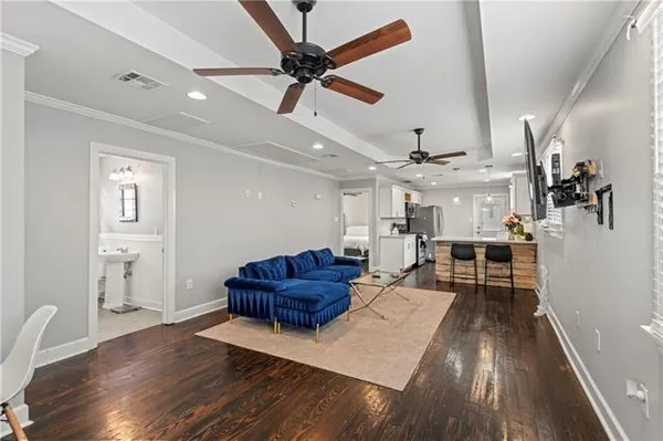 $2,000 | 906 Flood Street, New Orleans, LA 70117