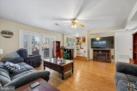 $595,000 | 5001 Aspen Hill Road, Rockville, MD 20853