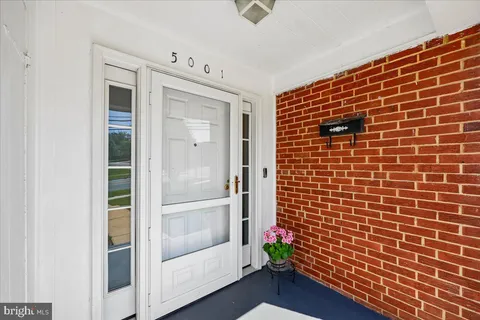$595,000 | 5001 Aspen Hill Road, Rockville, MD 20853
