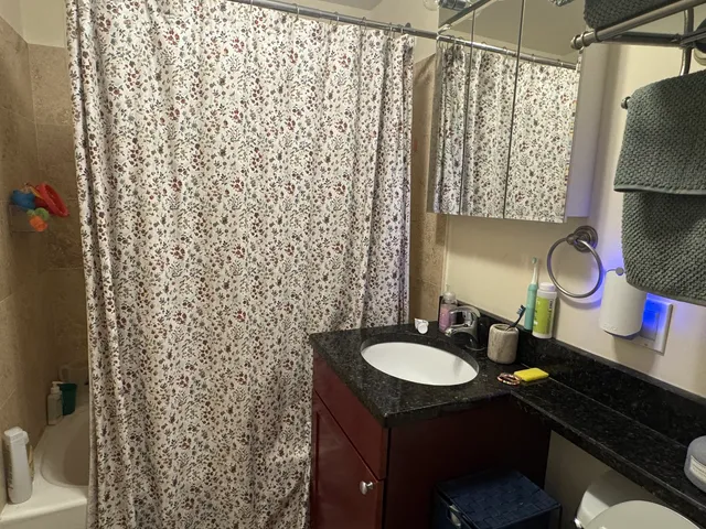 $269,000 | 2501 West Bryn Mawr Avenue, Unit 201, Chicago, IL 60659