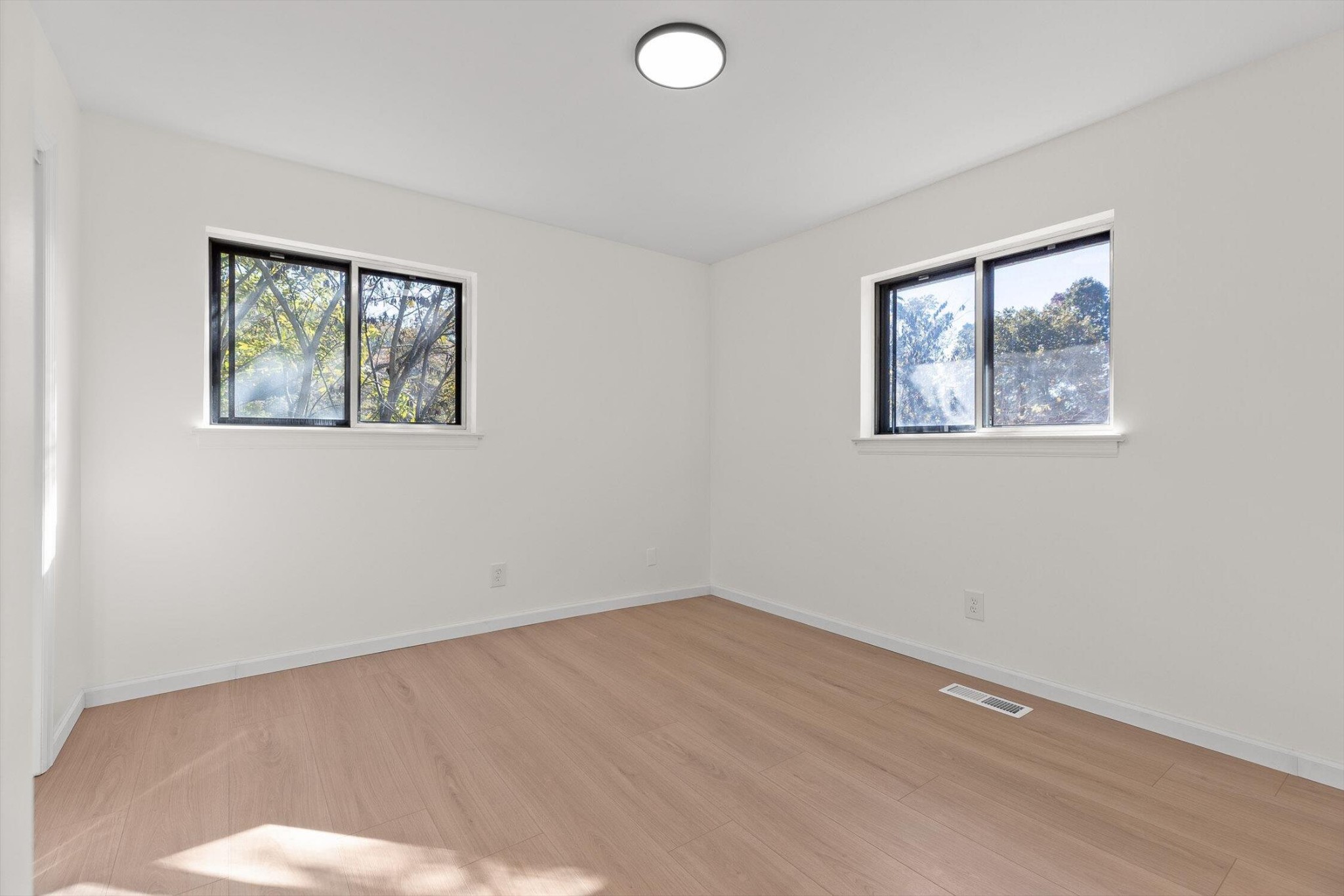 1313 Michael Lane Hixson, TN 37343 - Photo 13 of 24 a view of an empty room with a painting on the wall