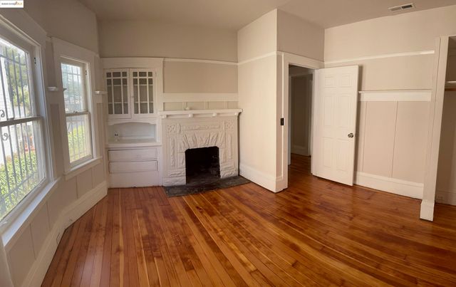 $650,000 | 1626 12th Street, Oakland, CA 94607