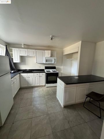 $650,000 | 1626 12th Street, Oakland, CA 94607