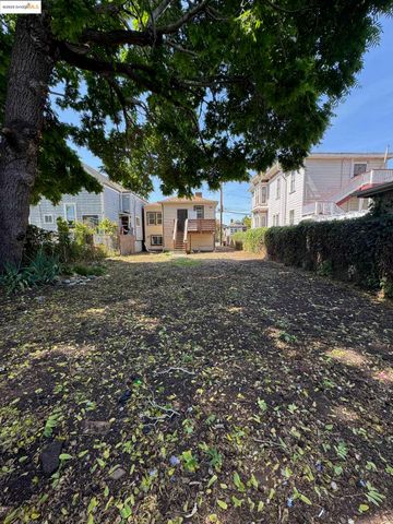 $650,000 | 1626 12th Street, Oakland, CA 94607