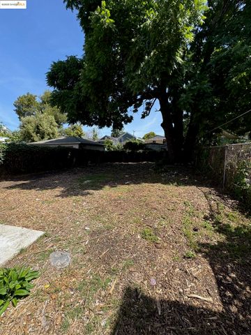 $650,000 | 1626 12th Street, Oakland, CA 94607