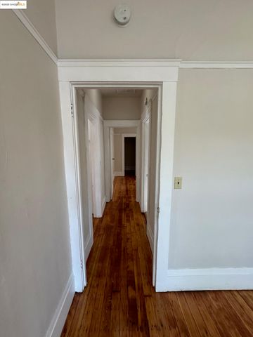 $650,000 | 1626 12th Street, Oakland, CA 94607